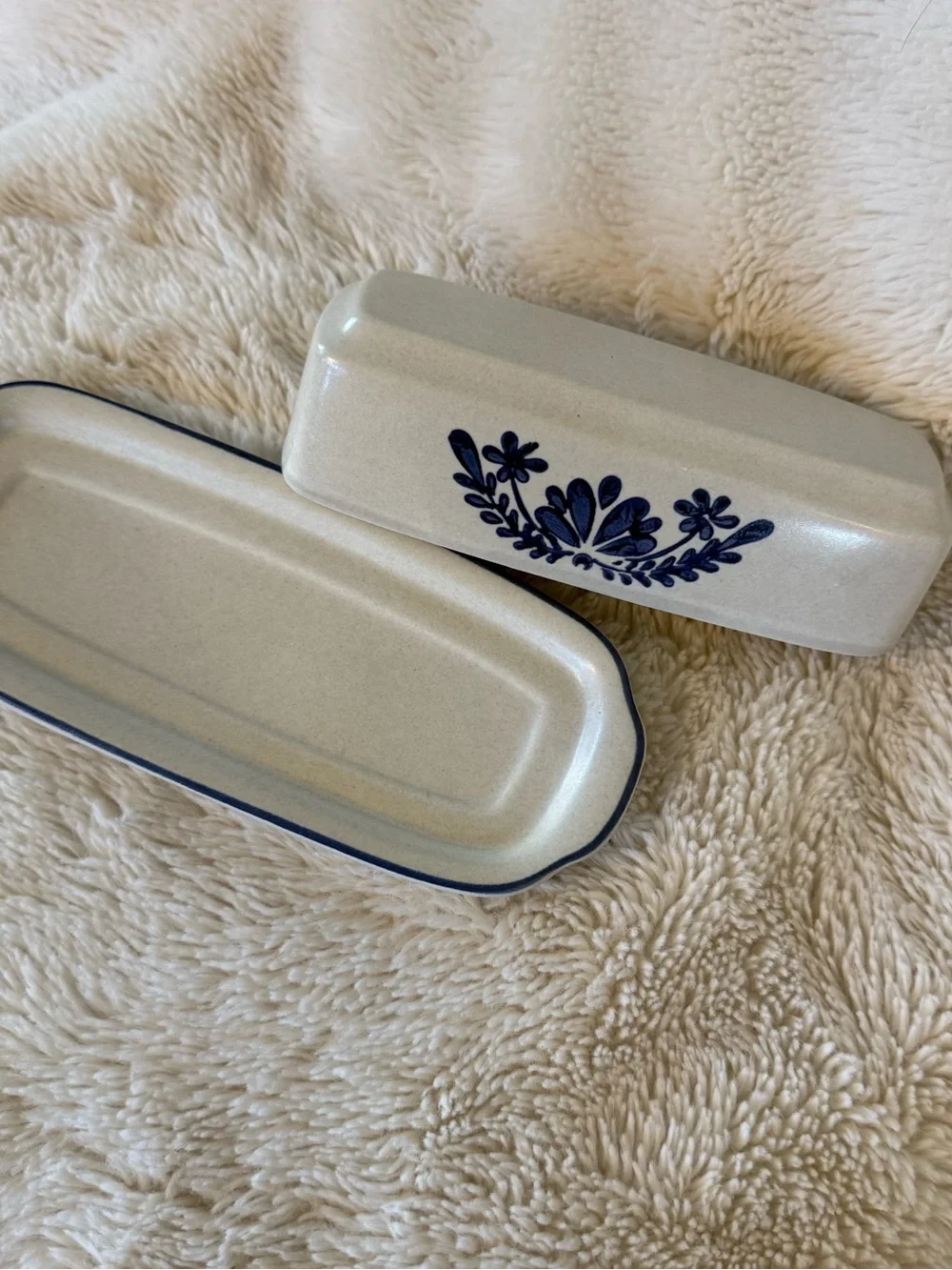 Pfaltzgraff Stoneware Yorktowne Covered Butter Dish USA